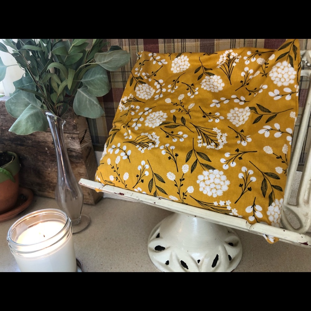 Mustard Floral Cherry Pack
